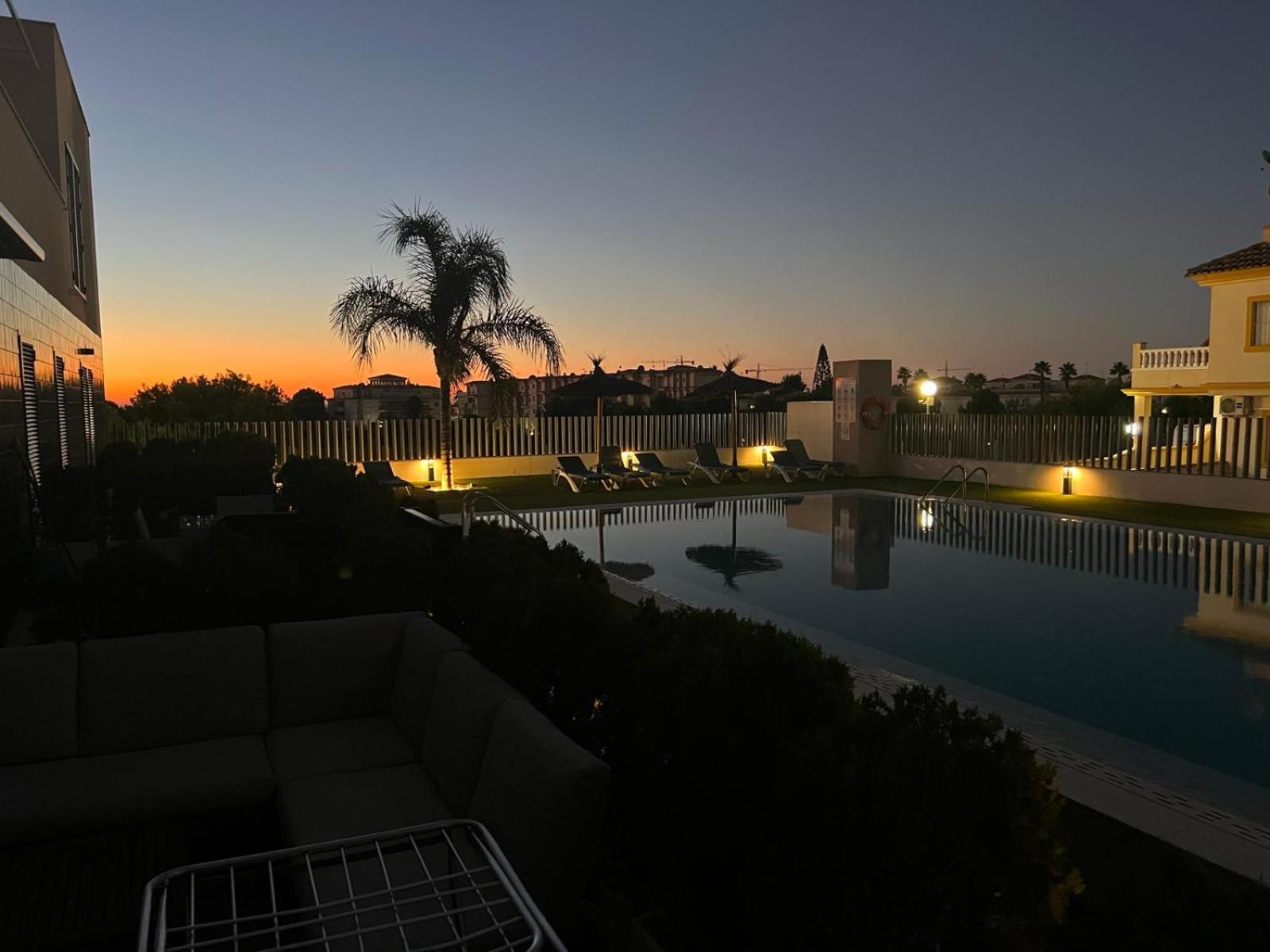 Palmview Poolside Heaven In Turquesa Del Mar Apartamento Orihuela Exterior foto