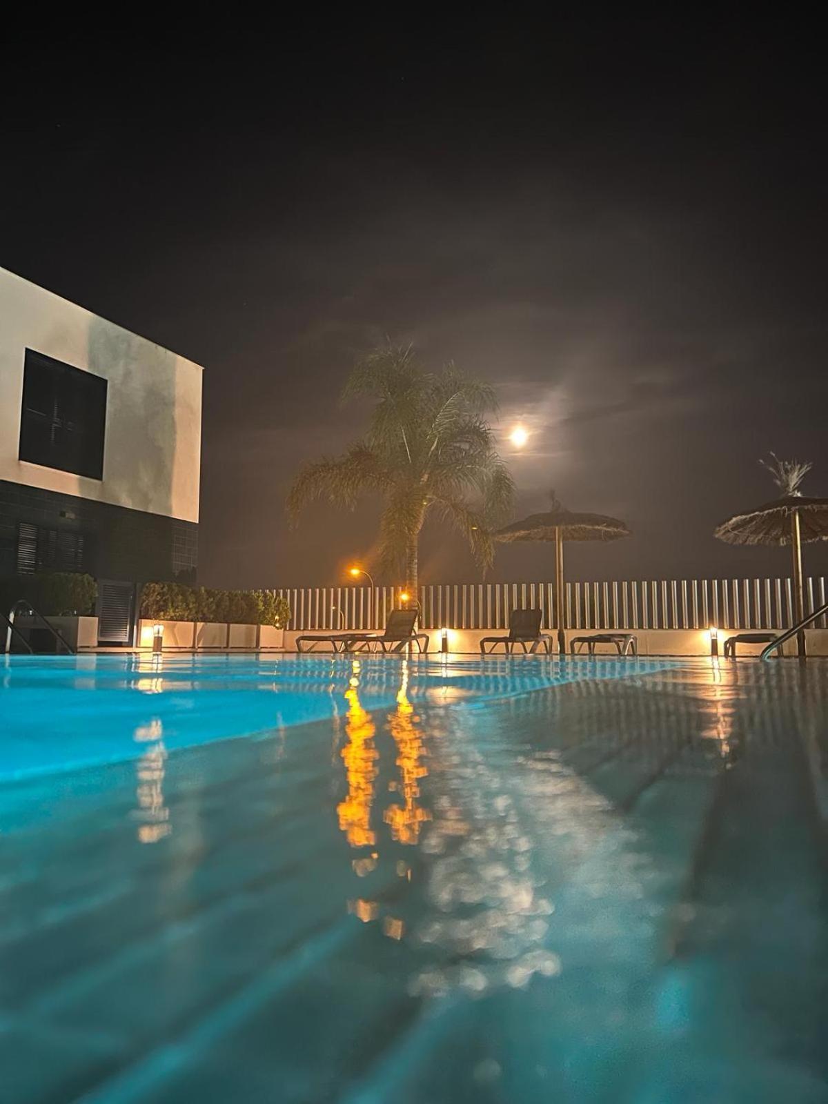 Palmview Poolside Heaven In Turquesa Del Mar Apartamento Orihuela Exterior foto