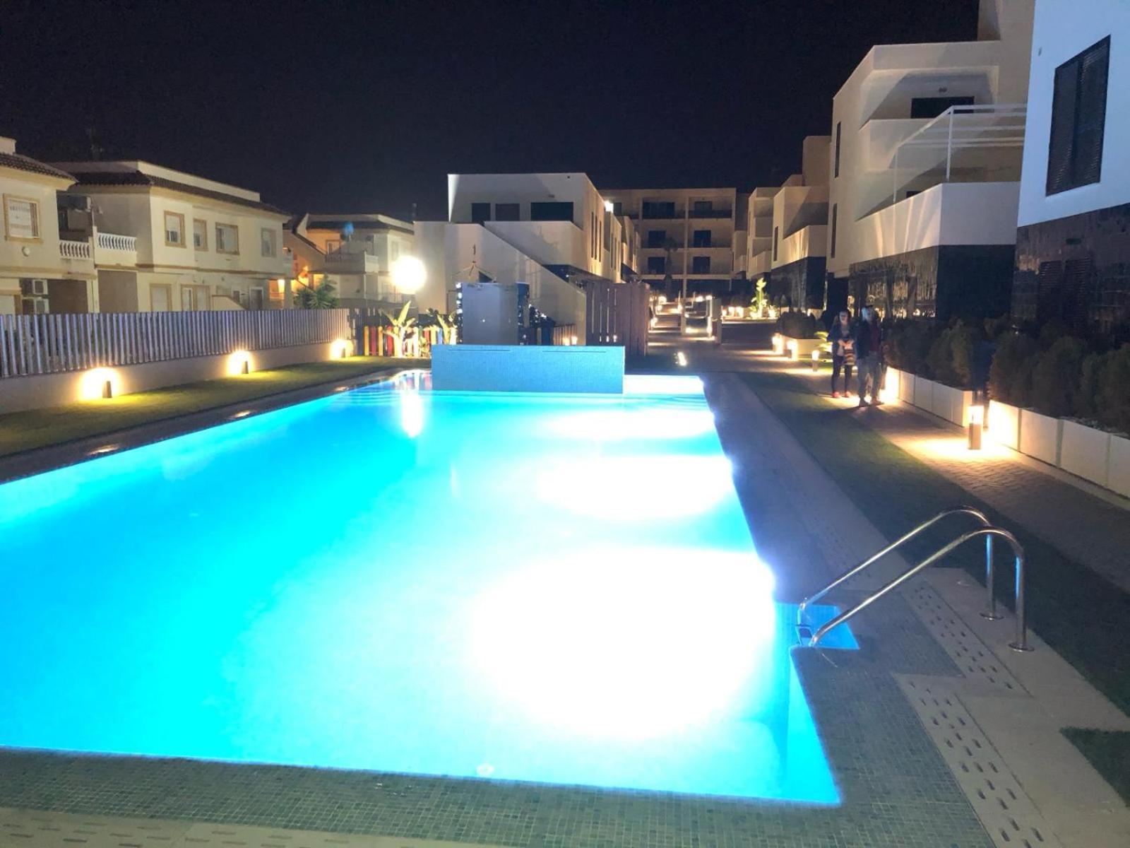 Palmview Poolside Heaven In Turquesa Del Mar Apartamento Orihuela Exterior foto